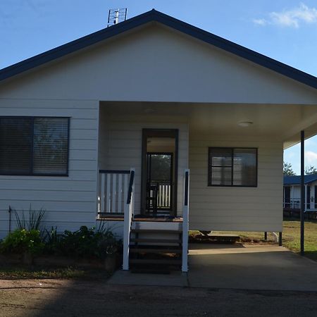Wondai Accommodation Units And Villas Exterior photo